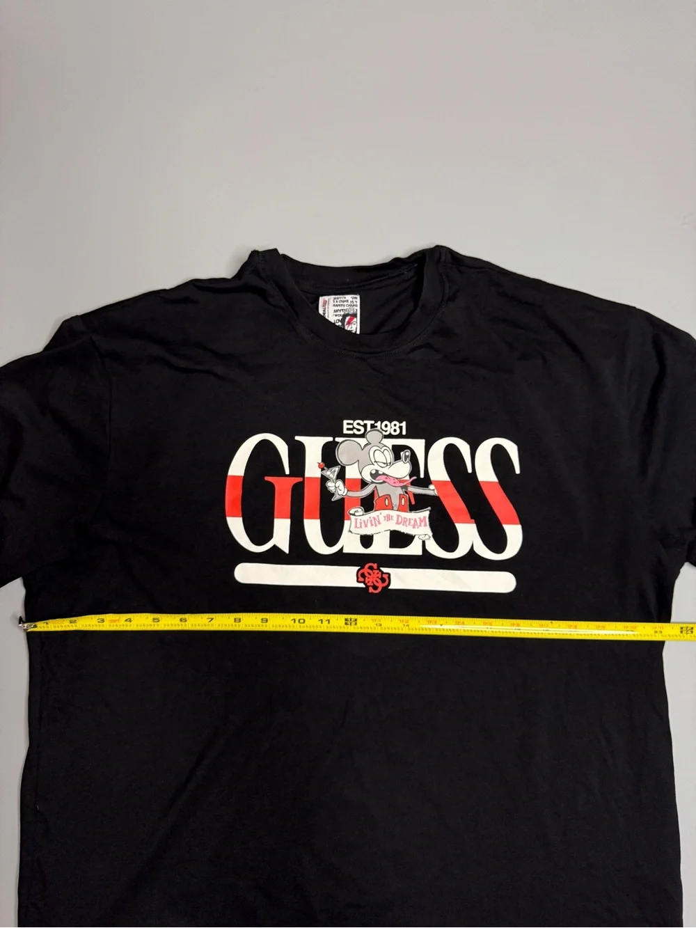 Guess X Brandalised Banksy, Livin’ the Dream, Size XL - Picture 5 of 5